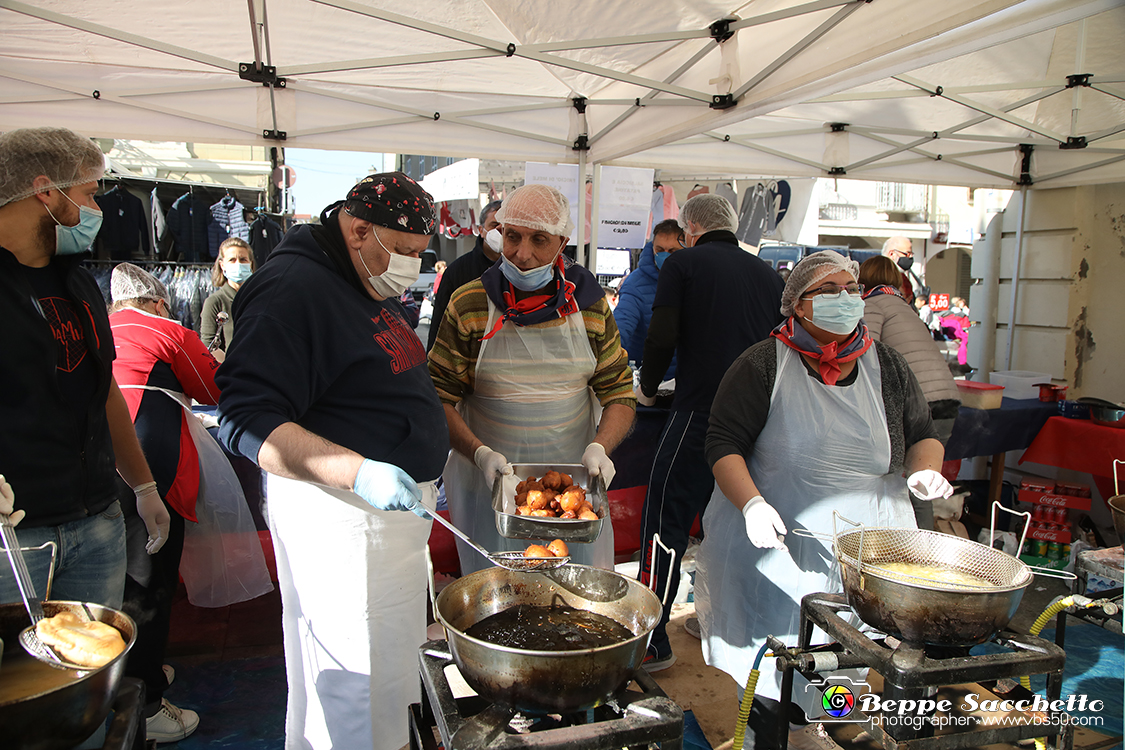 VBS_6188 - 10.ma Fiera Nazionale del Tartufo e Fiera dei Santi.jpg